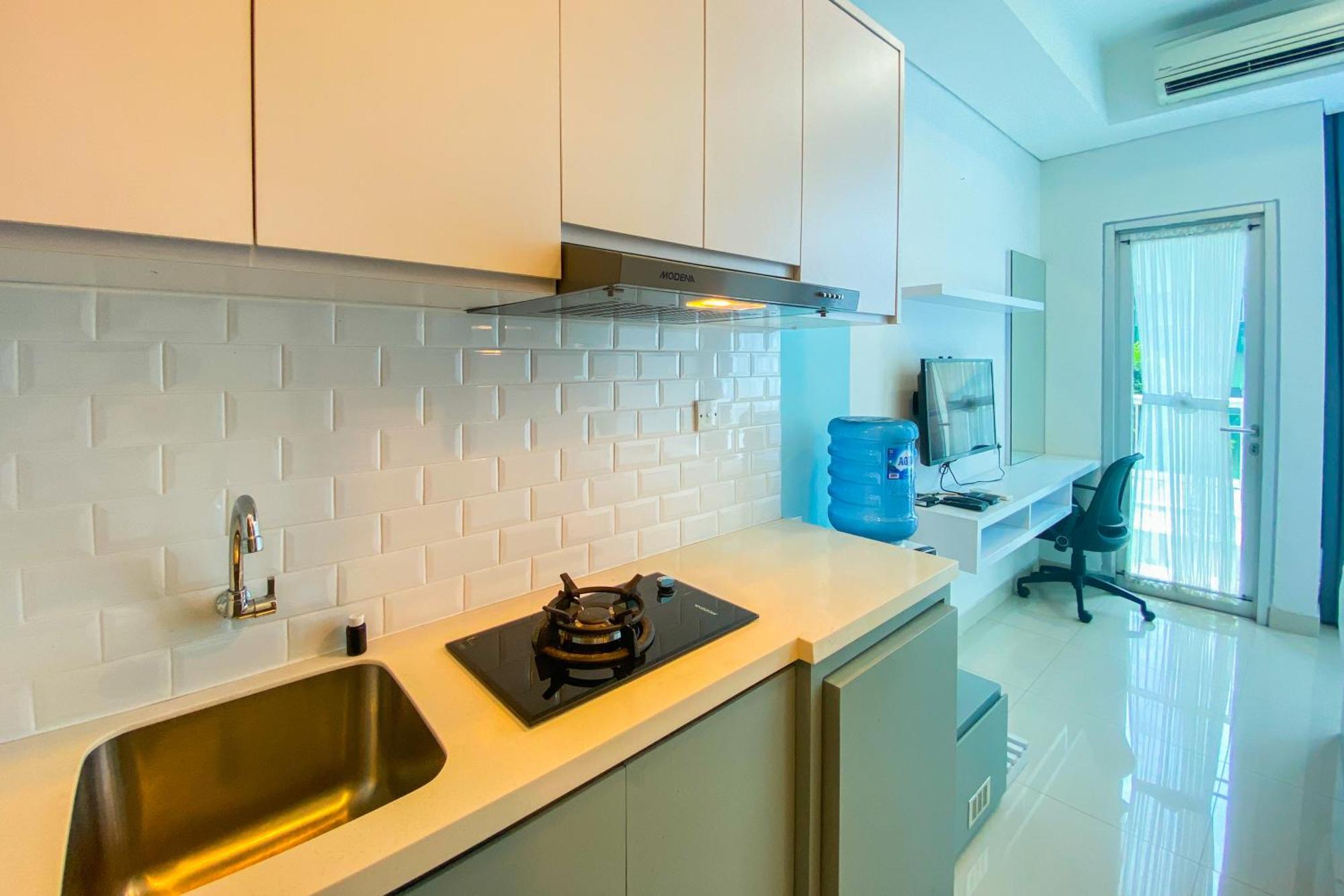 And Strategic At Capitol Park By Travelio Appartement Jakarta